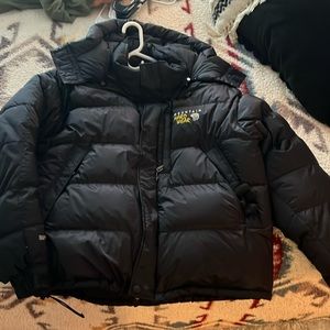 Puffer jacket mountain hardware